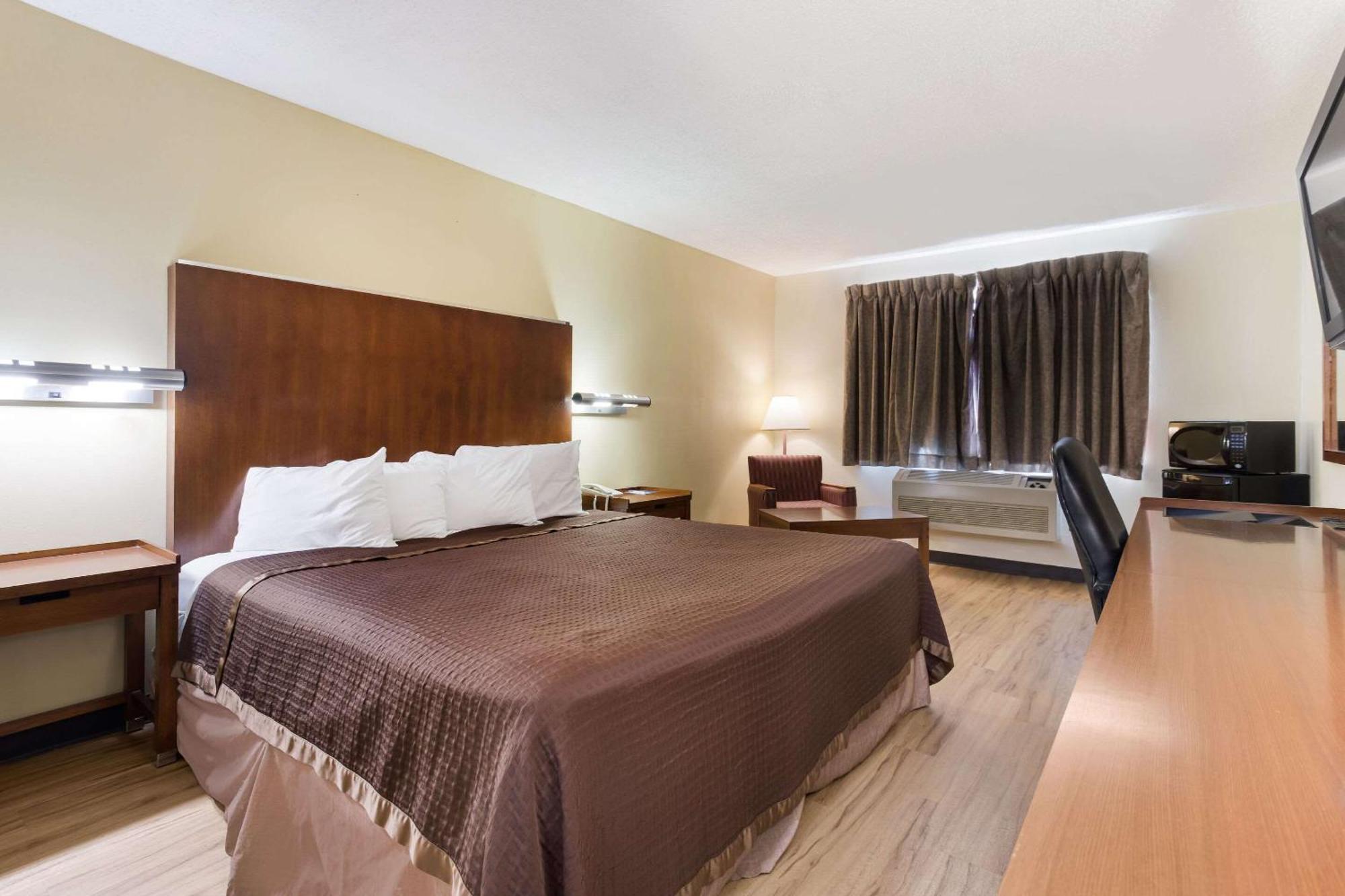 Rodeway Inn 2*