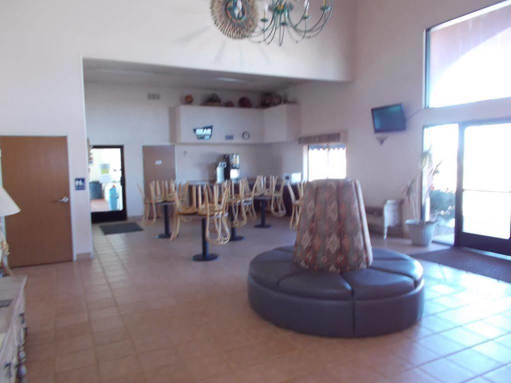 Inn Rodeway 2*